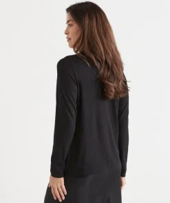 Sussan Tops|T-Shirts><noscript><img width=