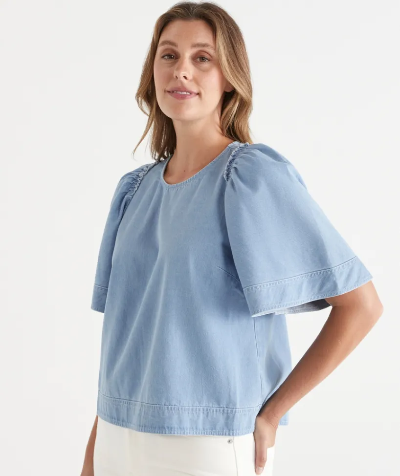 Sussan Tops|Denim>Denim Flutter Sleeve Top