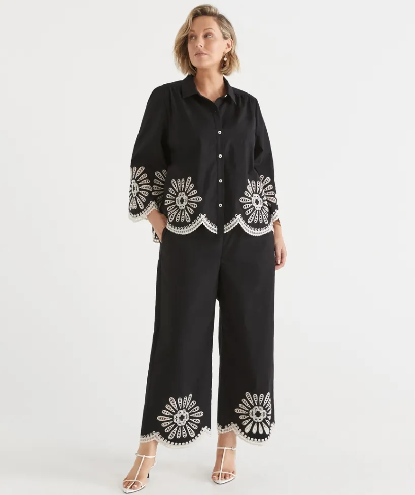 Sussan Pants>Embroidered Scallop Hem Pant