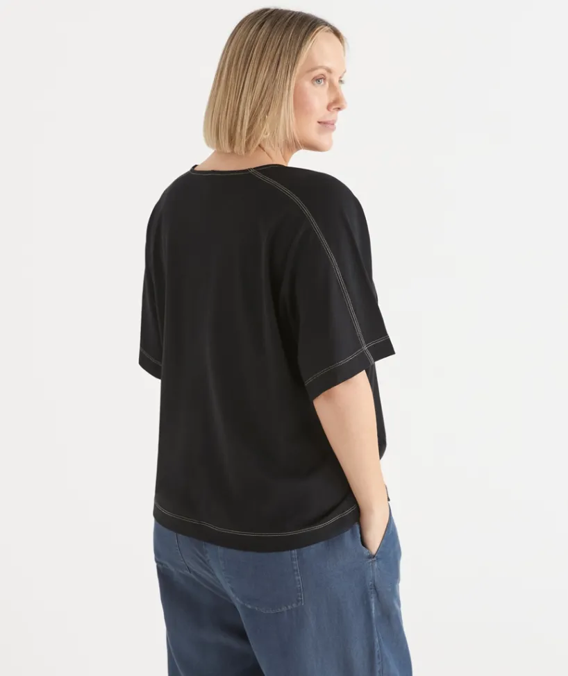 Sussan Tops|T-Shirts>Extended Shoulder Contrast Stitch Top