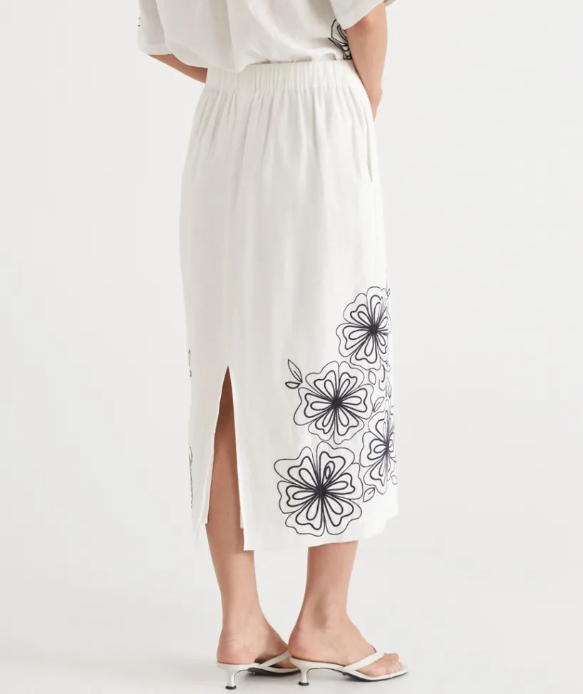 Sussan Matching Sets|Skirts>Floral Embroidered Column Skirt - White