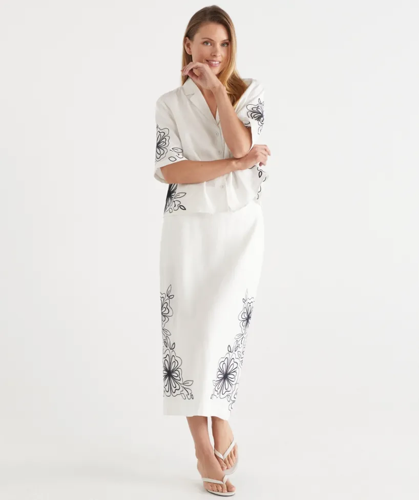 Sussan Matching Sets|Skirts>Floral Embroidered Column Skirt - White