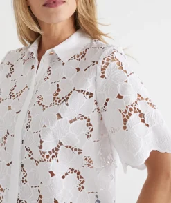Sussan Tops|Shirts & Blouses>Floral Garden Broderie Short Sleeve Shirt