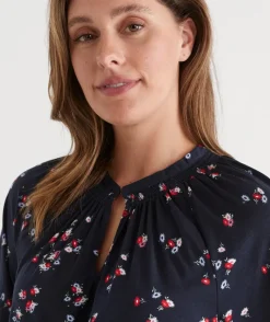 Sussan Tops>Modern Mini Floral Top