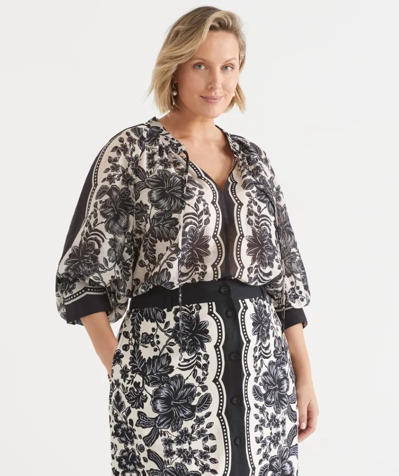 Sussan Tops|Matching Sets>Noir Bloom Long Sleeve Blouse
