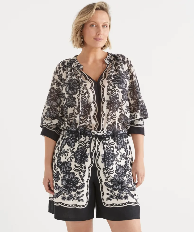 Sussan Matching Sets|Shorts>Noir Bloom Short