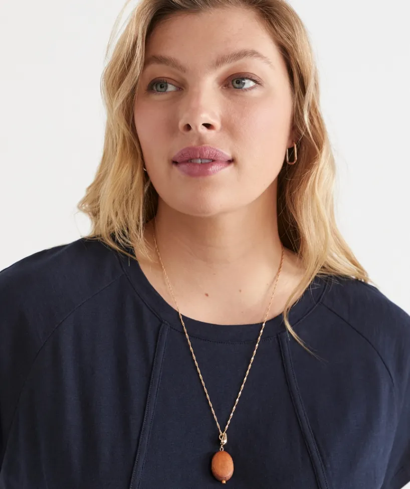 Sussan Jewellery>Wooden Pendant Gold Necklace